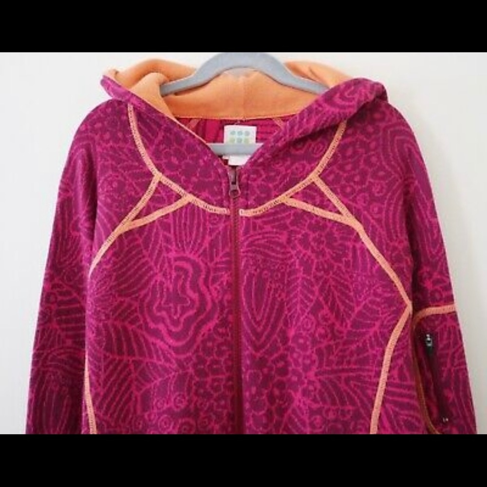 Like new zip up hoodie